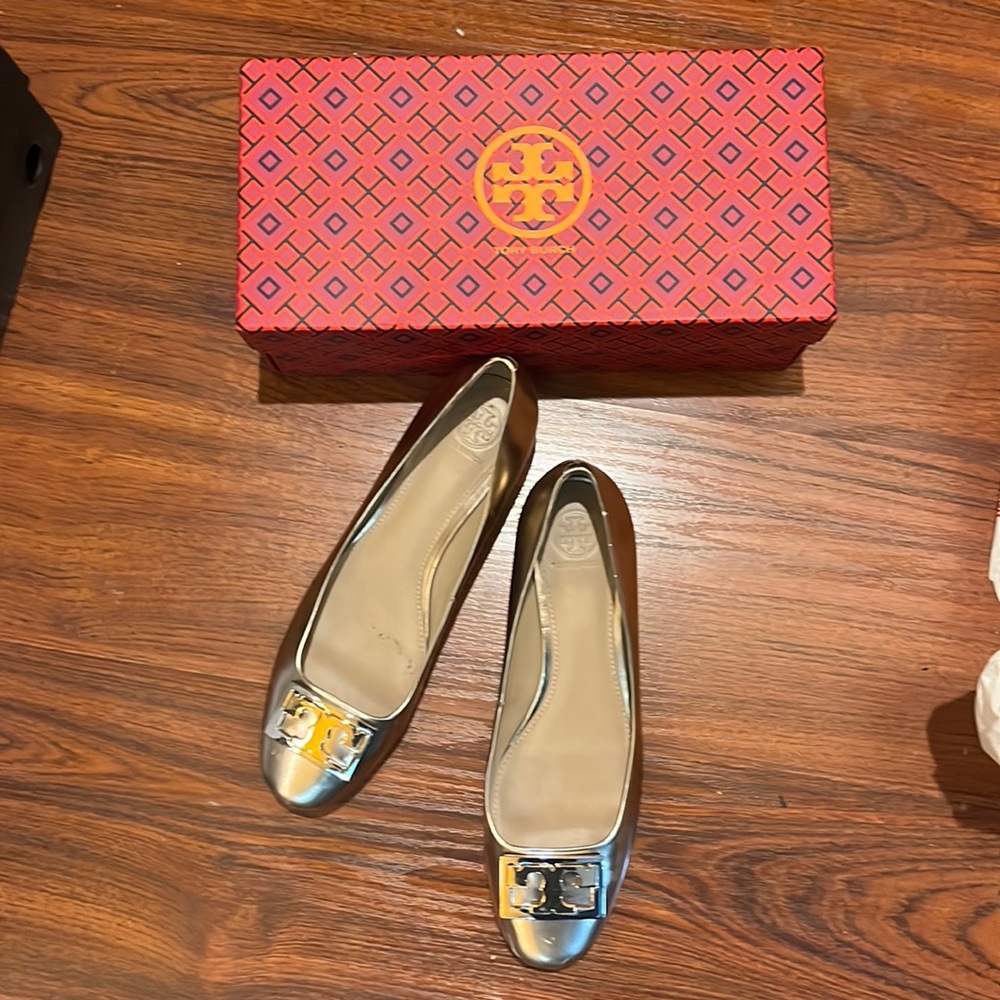Tory Burch size 8